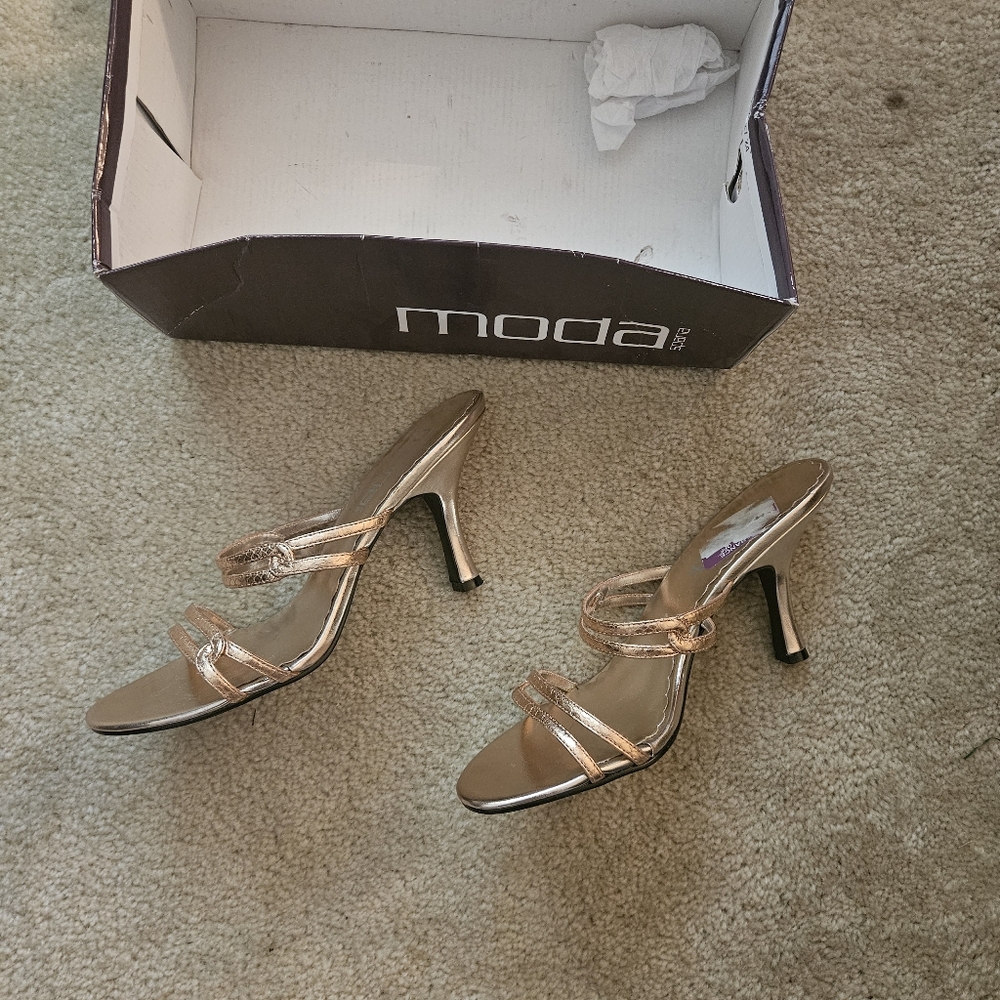 Moda Spana Heels